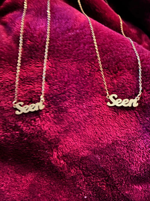 THE SEEN NECKLACE
